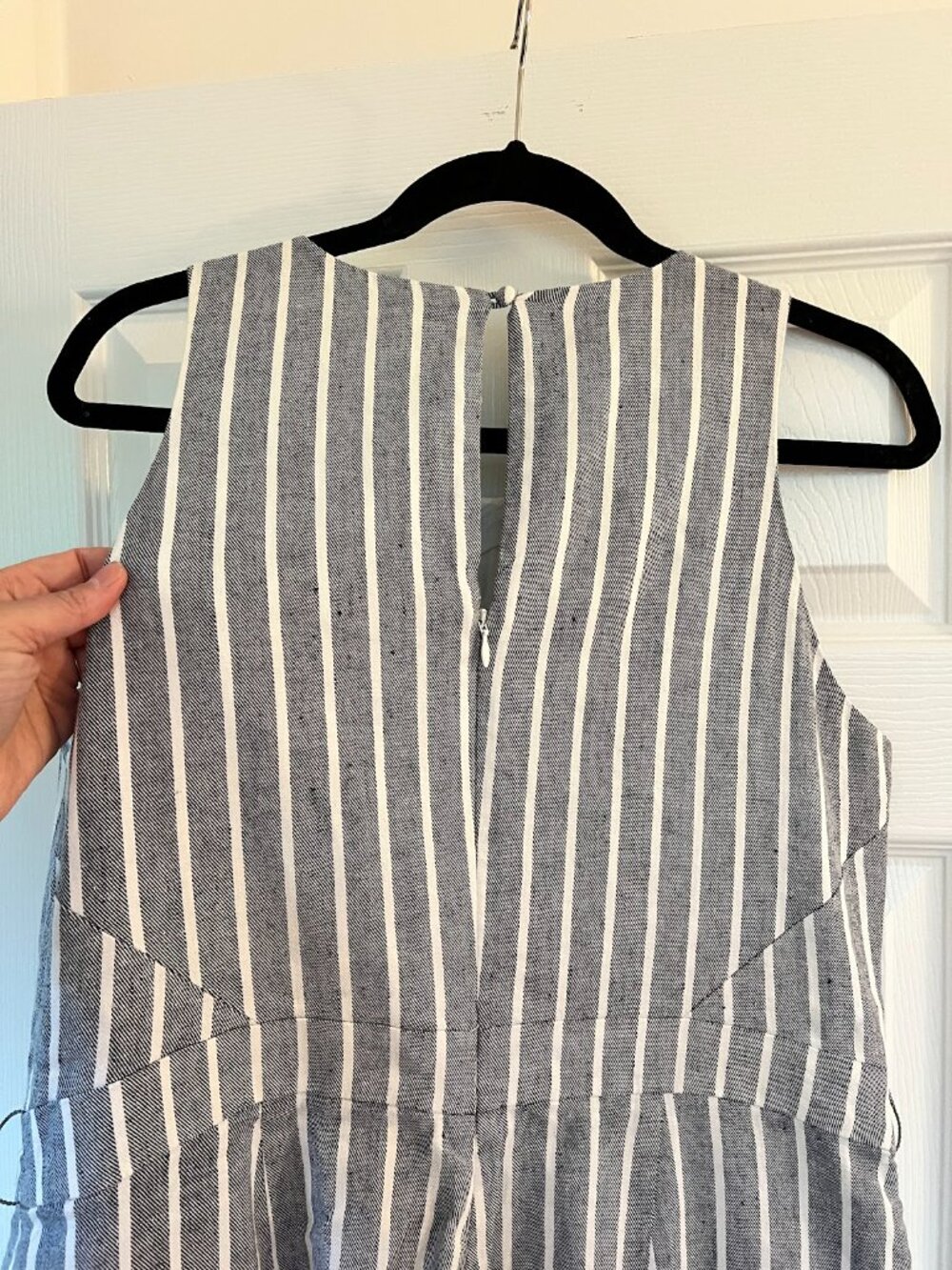 Banana Republic Jumpsuit size 12 - Picture 3 of 9
